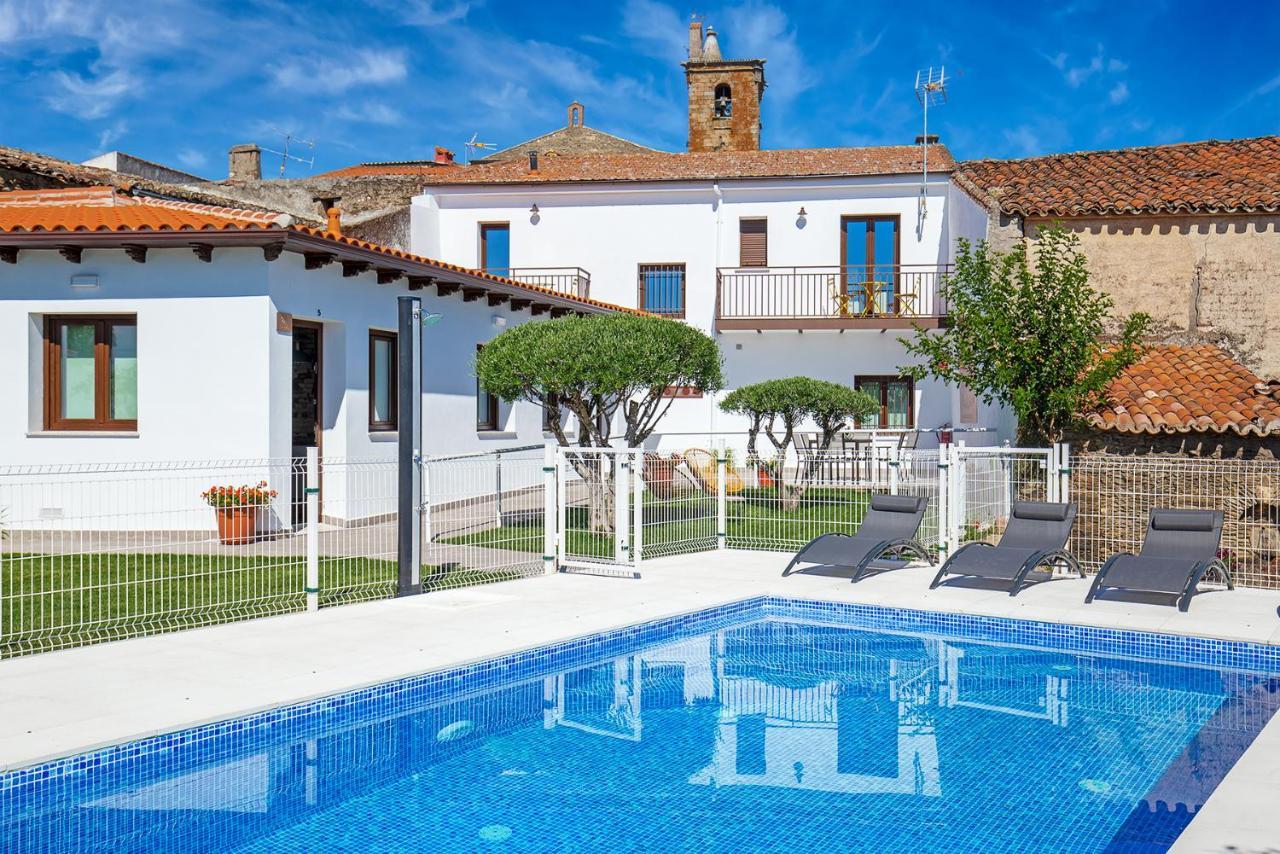 Apartamentos Rurales Cielo De Monfraguee 말파르티다데플라센시아 외부 사진