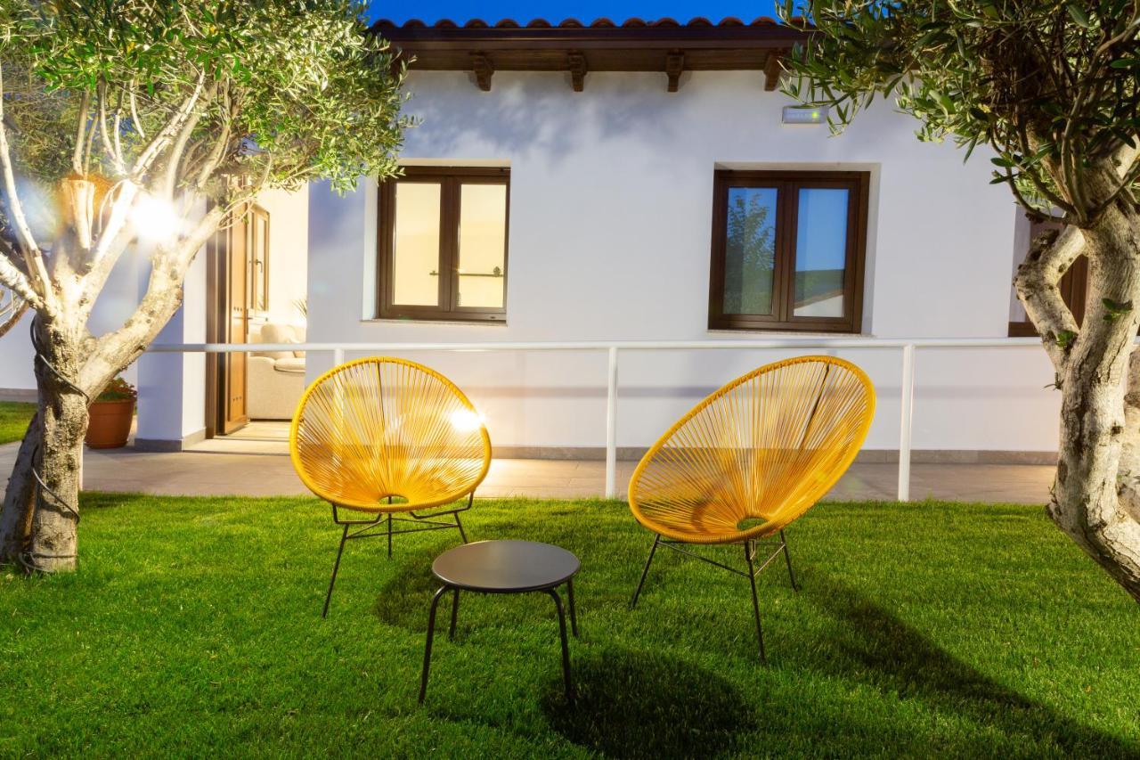 Apartamentos Rurales Cielo De Monfraguee 말파르티다데플라센시아 외부 사진