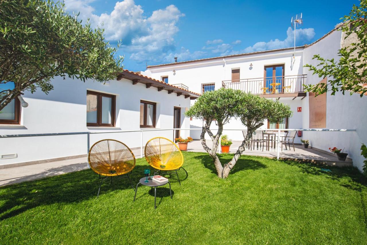 Apartamentos Rurales Cielo De Monfraguee 말파르티다데플라센시아 외부 사진